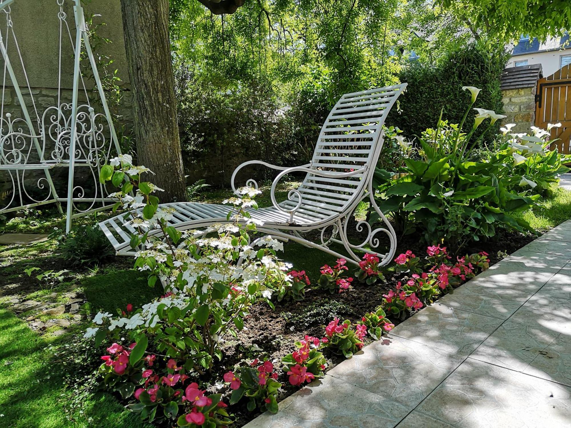 La Roseliere Maison Plain Pied Confortable Belle Decoration Jardin Magnifique 10 Mn A Pied Centre Ville Bayeux Proche Plages Du Debarquement Eksteriør billede